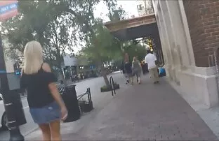XXX Primera vez para una joven pecosa con porno en castellano latino tirantes