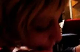 XXX Semental negro recibe hentay audio latino la cabeza de dos putas blancas maduras y luego folla