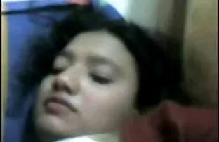 XXX Pequeñas adolescentes comparten una polla negra en videos xxx en español latino gratis una película vintage