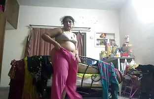 XXX Voyeur - India. porno en castellano latino BBW después de la ducha.